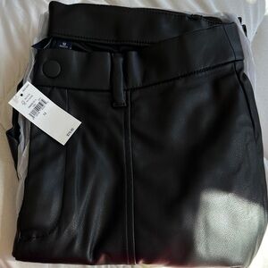 GAP Black Straight Leg Pants